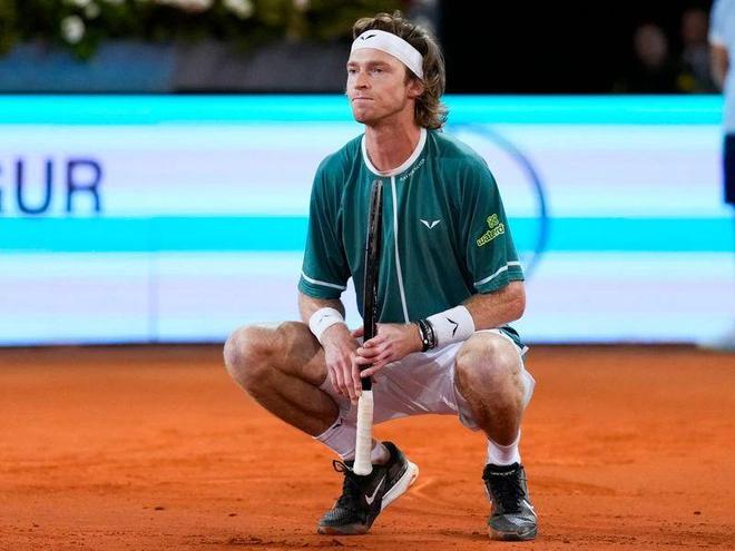 胜利不仅来 胜利不仅来